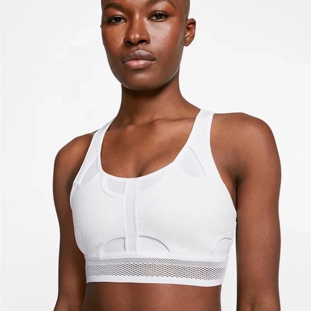 Nike Swoosh Ultrabreathe Sports Bra Non Padded Women's SMALL CJ0149 100 $65